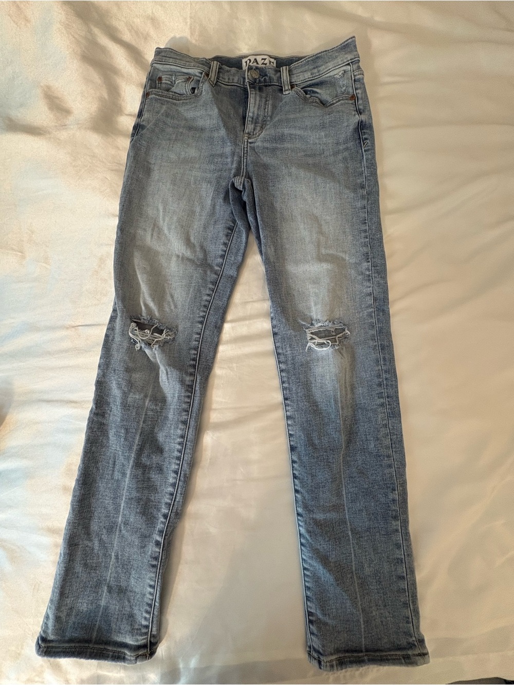 Daze Light Wash Ripped Jeans